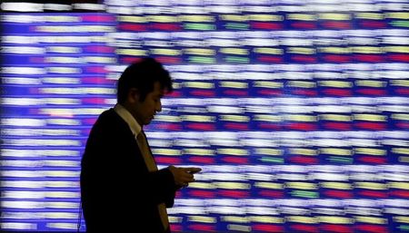 寄り付きの日経平均は続落、手掛かり難　物色の方向性定まらず