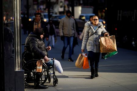 米ミシガン大消費者信頼感1月確報値は71.1、6カ月ぶり低下