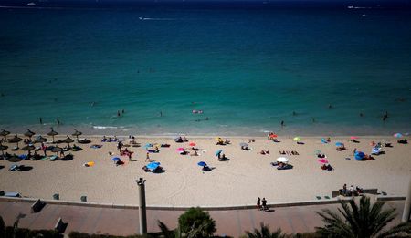 スペイン滞在の外国観光客が7月に増加、前年比なお６分の１