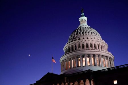 米議会、コロナ対策法案修正に失敗　下院は28日に給付金増額採決へ