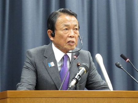 コロナ対応予備費4862億円の支出を決定＝麻生財務相