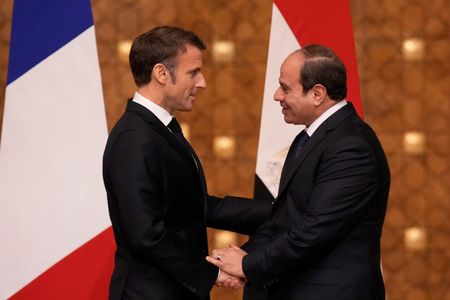 仏エジプト首脳会談、人道支援と紛争拡大抑止で合意