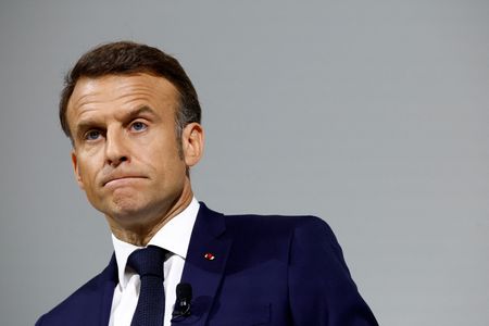 仏に「内戦」招く、マクロン氏が極右と左派連合批判