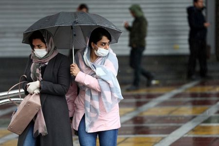 イラン、新型ウイルス死者16人　政府が感染過小評価との懸念も