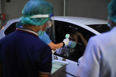 タイ、新型コロナ感染者1000人超す　4月末まで非常事態措置