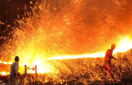 中国の今年の粗鋼生産、前年比3─5％増へ＝業界団体