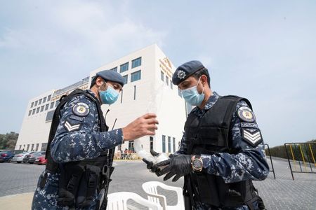 クウェート、ウイルス対策で一部船舶の出入港禁止　日本も対象