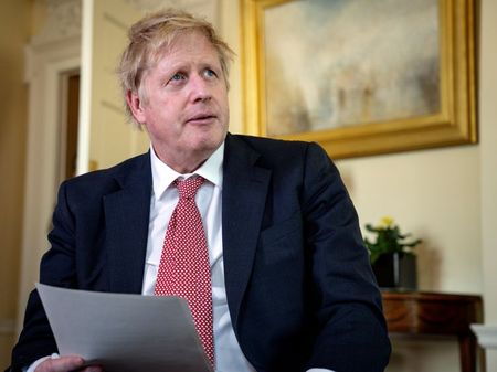 英首相、ロックダウン緩和に向けた計画を今週にも発表＝英紙