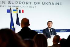 仏大統領、ウクライナへの欧米部隊派遣「排除せず」　パリで会合