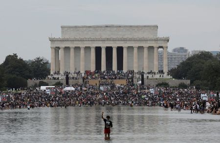 米首都で人種差別撤廃求める大規模集会、キング牧師の大行進記念