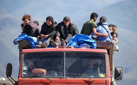 ナゴルノカラバフのアルメニア系住民、半数以上が避難