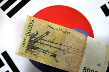 ウォンの下落「大きい」、金融政策で為替考慮へ＝韓国中銀総裁