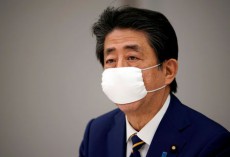 私も妻も接触8割削減に全力尽くさないといけない＝安倍首相