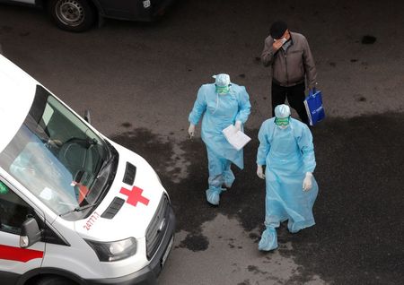 ロシア、1日当たりの新型コロナ感染者・死者が過去最多に