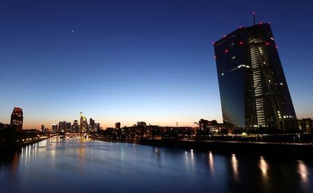 ＥＣＢ、銀行の配当停止延長　資本要件未達も22年末まで容認