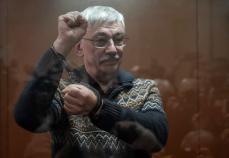 ノーベル平和賞のロシア人権団体幹部に実刑、ウクライナ侵攻を批判