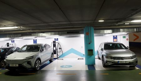 世界ＥＶ・ＰＨＶ販売、25年は17％増の2000万台超へ＝調査会社