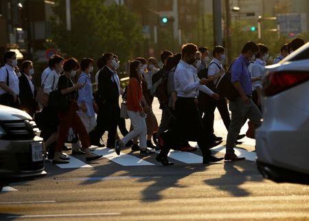 有効求人倍率2月は1.09倍、前月から0.01ポイント低下　失業率2.9％