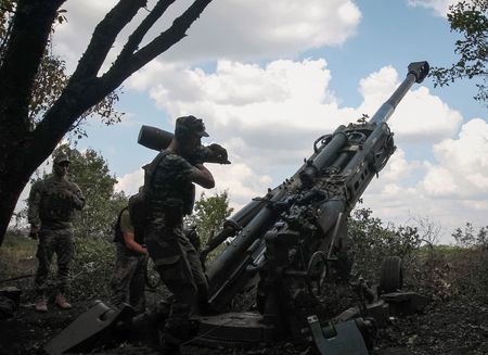 訂正ウクライナ、南部でロ軍空爆　首都近郊に数週間ぶりミサイル攻撃