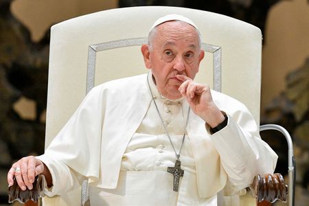 ローマ教皇、ロシア皇帝に好意的言及　ウクライナが批判