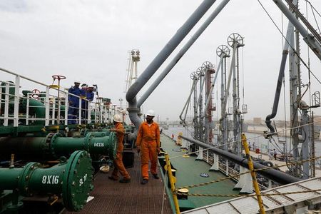 ロシア産原油価格上限の有効性を見直すべき＝英閣外相
