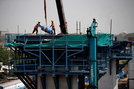 インド10─12月成長率、予想上回る8.4％　モディ首相続投に一段と追い風