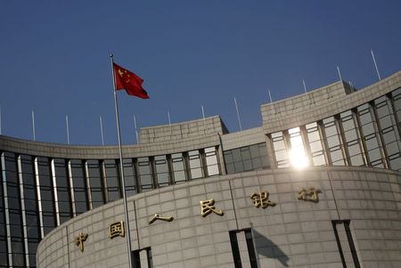 中国人民銀、ＭＬＦで予想買いの資金供給　市場の動揺に対応