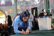 イラン大統領選、7月5日に決選投票　改革派と保守強硬派