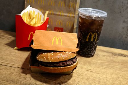 米マクドナルド、集団食中毒で消費者が集団訴訟