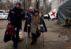 ロ、ウクライナ首都・北部の軍再編へ　東部ドンバスなどに注力