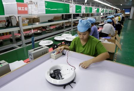 中国11月製造業ＰＭＩ、2カ月連続で50上回る　景気対策の効果で