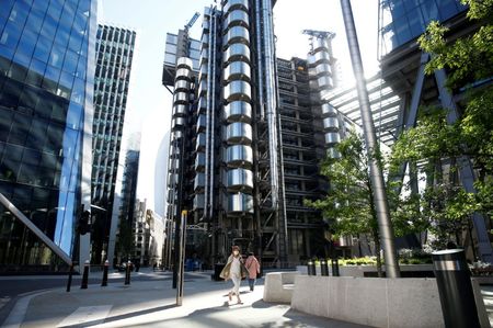 英国政府、夏前に大型景気刺激策を発動へ＝ＦＴ