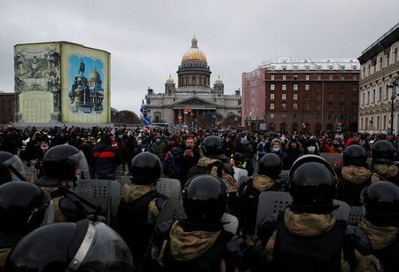 ロシア各地で再び抗議デモ、5000人超拘束　ナワリヌイ氏釈放要求