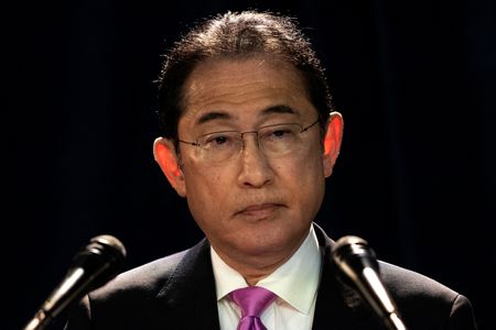 経済の成長エンジン強化へ、法改正視野にＧＸビジョンまとめる＝岸田首相