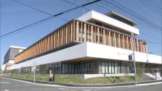 ユニバーサルデザイン・免震構造採用　八女市役所の新庁舎　完成記念式典