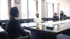 北九州市のNPO法人ロシナンテスとスーダン避難者が武内市長に面会