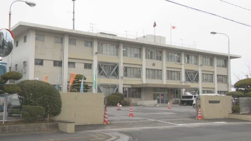 首から血を流して倒れていた男性が死亡　「草刈り機で首を切った」と自ら通報か