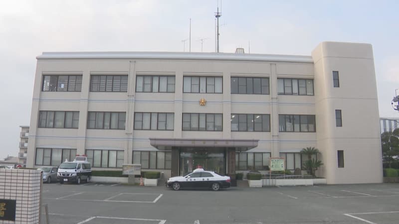 妻と一緒にいた男性を殴ってけがをさせた疑い　自営業の男を現行犯逮捕