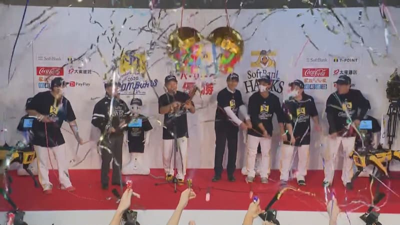 【ソフトバンク】秋は”ビールかけ”の季節　優勝祝賀会･恒例行事の元祖はホークス？　4年ぶりのパリーグ優勝近づく