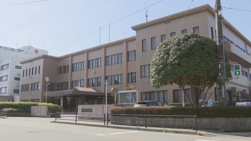 玄関扉のドアポストにスマホを差し入れ住民の女子大学生（２０）の裸を撮影した疑い　２４歳会社員の男を再逮捕