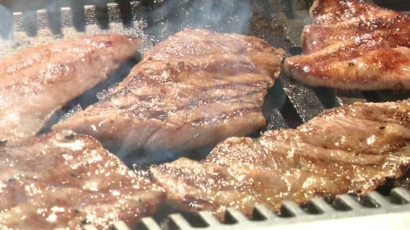 ”庶民の焼き肉”は風前の灯？！　焼肉店の倒産が過去最多に　”ごまかしがきかない”　円安が直撃する「焼肉店ならでは」の事情