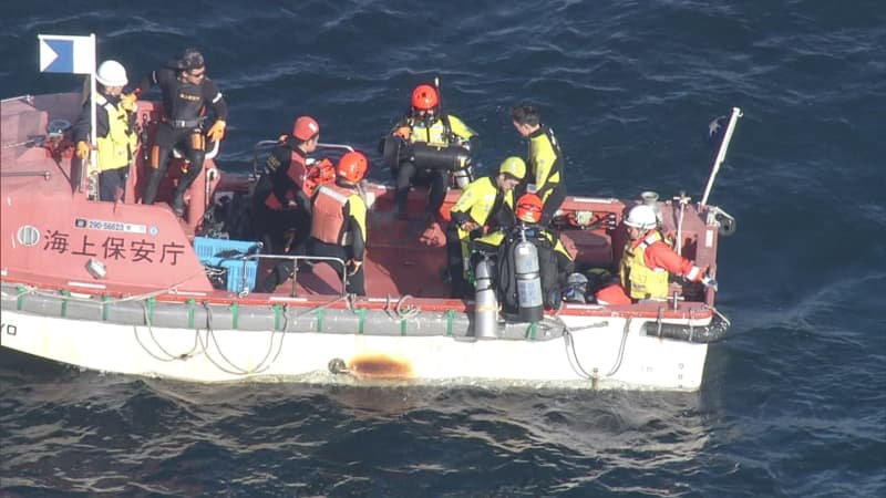 火災が発生して沈没した海上自衛隊の掃海艇　行方不明の３３歳３等海曹の捜索再開　福岡・宗像市沖