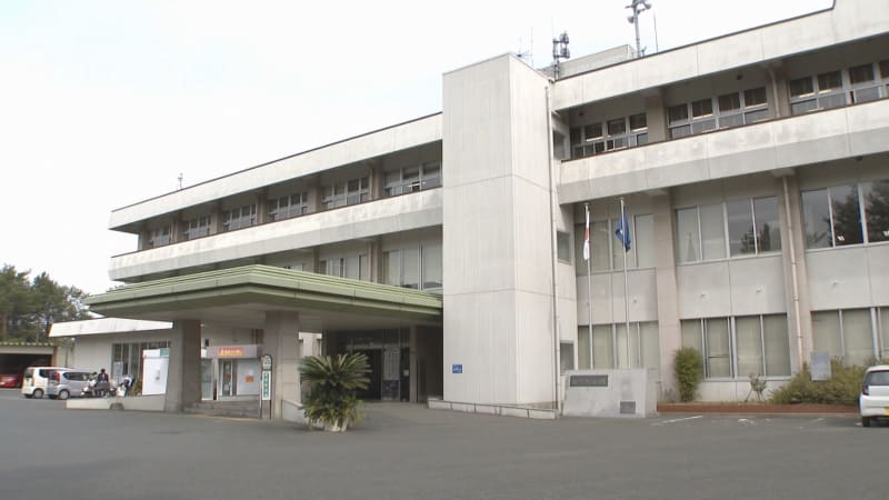 町運営のコミュニティバスが道路横断中の８０代男性と衝突　男性は３日後に死亡