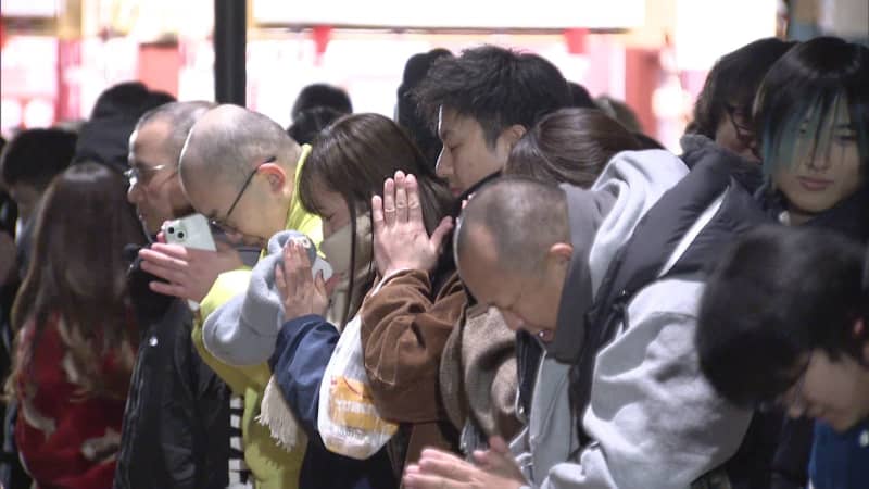 「勉強をもっとうまくなりたいです」初詣･太宰府天満宮に多くの参拝客　三が日で約300万人の人出を見込む　福岡･太宰府市