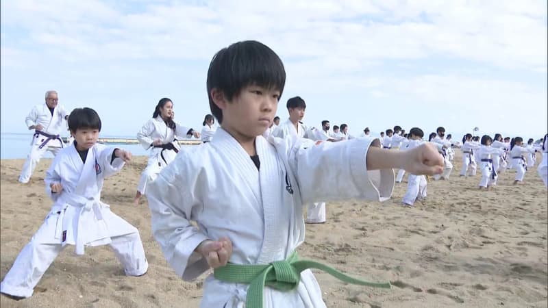 「足の感覚なくなったけど強くなった！」新春の空手寒稽古　子供たち約３００人が参加　福岡市