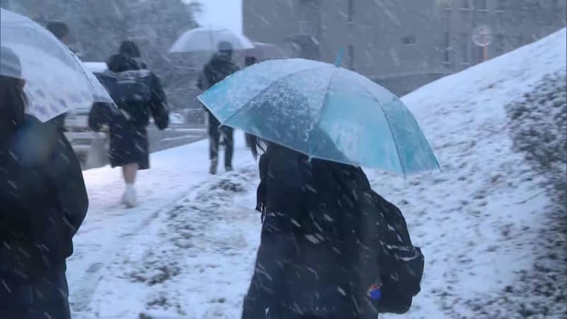 今季一番の寒波　６日にかけて大雪のおそれ　雪降る中、高校受験も　交通機関に影響