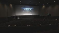 左右の壁面にもスクリーンが！270度の視界で映画を楽しむ 最新「ScreenX」が四国初上陸