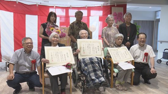 市内最高齢は113歳！松山市長が満100歳のお年寄りを表敬訪問