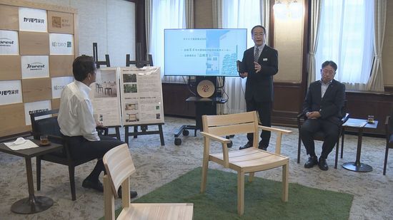 国内最大手の家具メーカーが愛媛県産の「クヌギ」使った新商品を開発