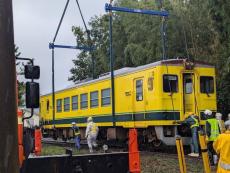 房総で脱線のいすみ鉄道、枕木の腐食原因か　安全確認急ピッチ　月末の運転再開目指す